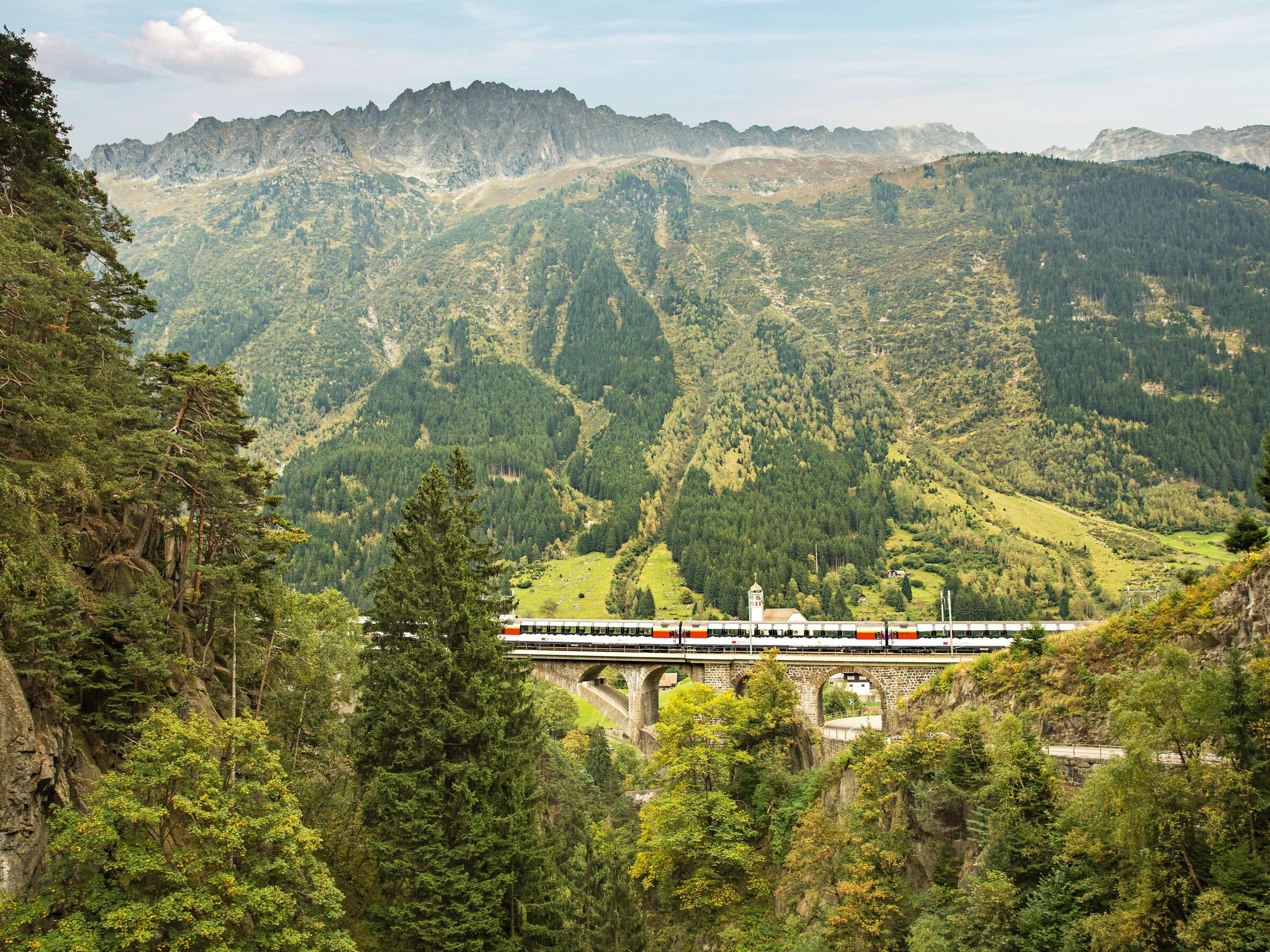 gotthard-panorama-express-railtour-der-schweizer-reisespezialist